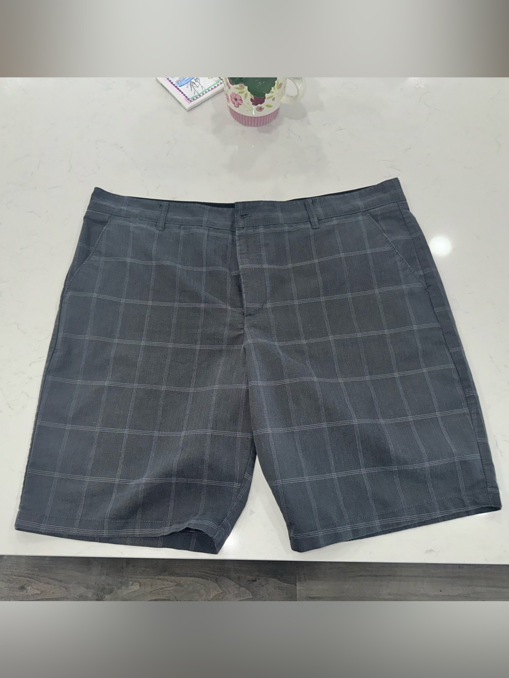 NWOT Faded Glory Gray/Plaid Men's Shorts
